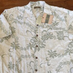 Original Island Sport Hawaiian Shirt NWT Men's Medium Ivory Sage Floral